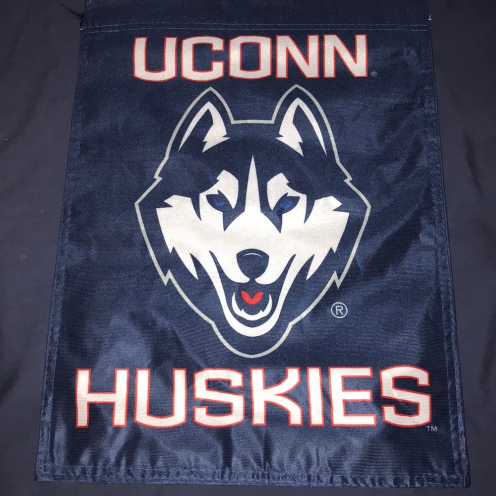 University of Connecticut Huskies flag - UCONN